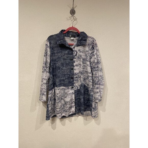 Damee Inc Shirt Womens Large Blue White Button Front Script Print 3/4 Sleeve - Picture 2 of 4